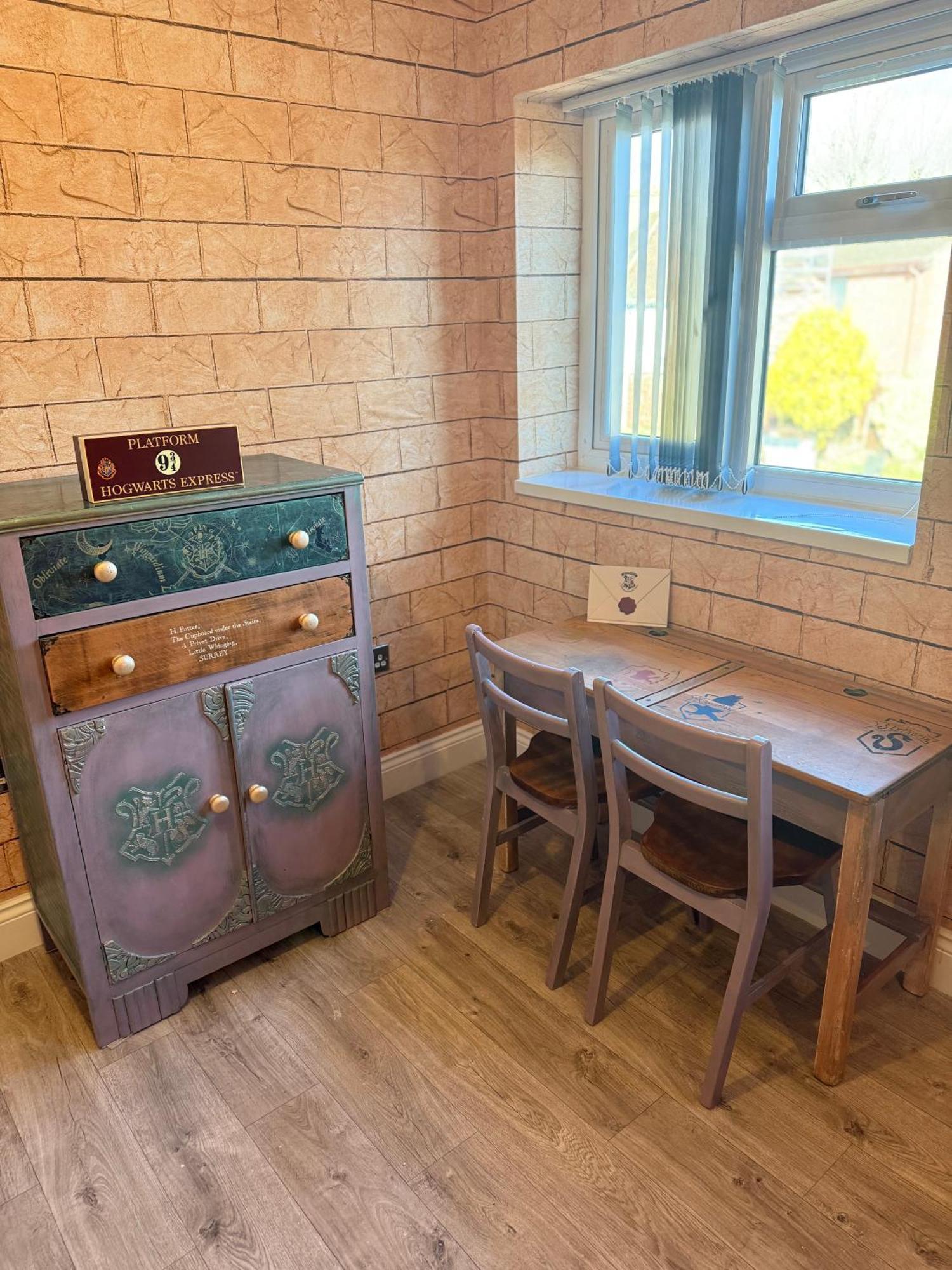 Potters Hideout- 2 Bedroom 2 Bathroom Apartment Watford  Extérieur photo